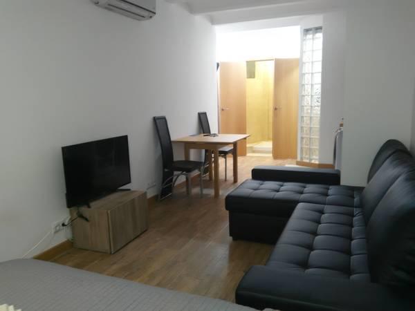 Spacious Doubleroom At Sants Lejlighed Barcelona